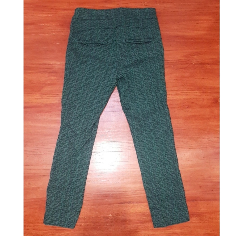 ▪ RW&CO ▪︎ Forest green cropped pants 🍦2/$11 - Picture 3 of 5